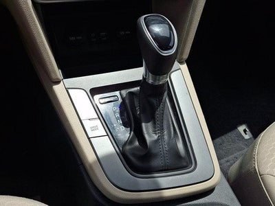 2020 Hyundai ELANTRA SE IVT