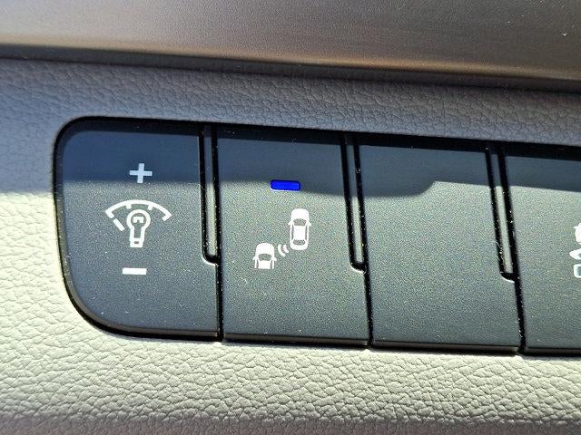 2018 Hyundai ELANTRA SEL 2.0L Auto