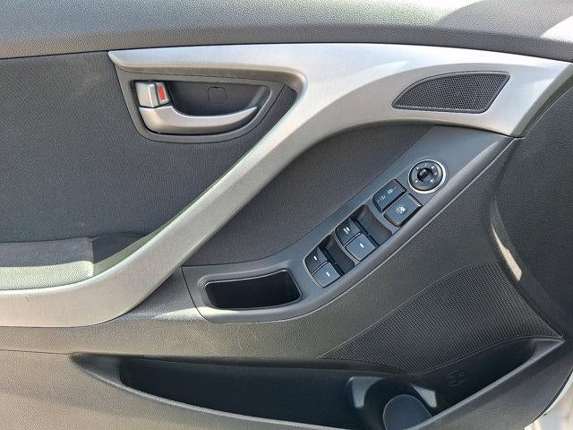 2016 Hyundai ELANTRA 4dr Sdn Auto Value Edition