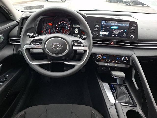 2023 Hyundai ELANTRA SEL IVT