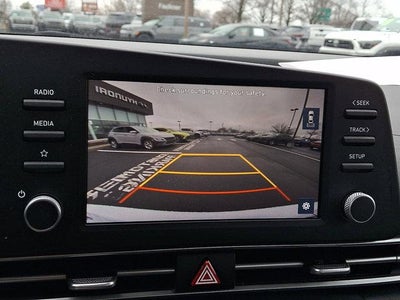 2023 Hyundai ELANTRA SEL IVT