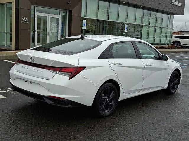 2023 Hyundai ELANTRA SEL IVT