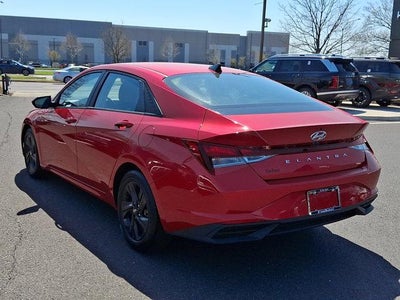 2021 Hyundai ELANTRA SEL IVT