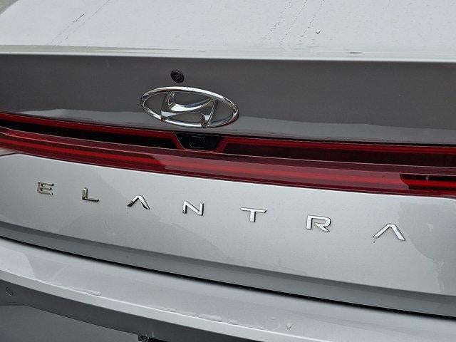 2022 Hyundai ELANTRA Limited IVT