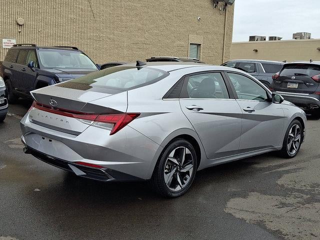 2022 Hyundai ELANTRA Limited IVT