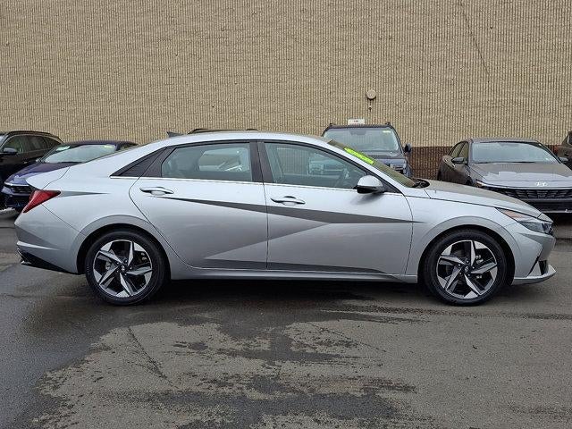 2022 Hyundai ELANTRA Limited IVT