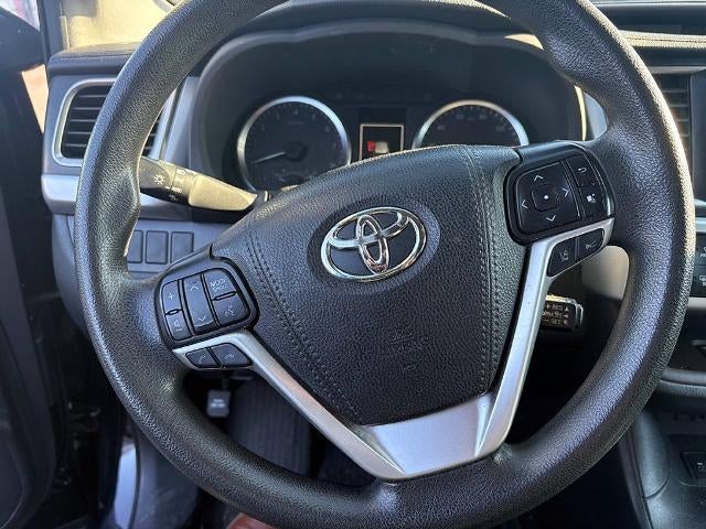 2019 Toyota Highlander LE V6 AWD (SE)