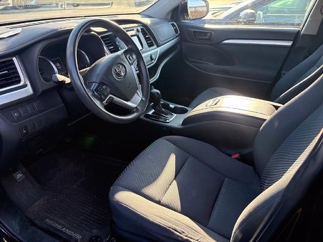 2019 Toyota Highlander LE V6 AWD (SE)