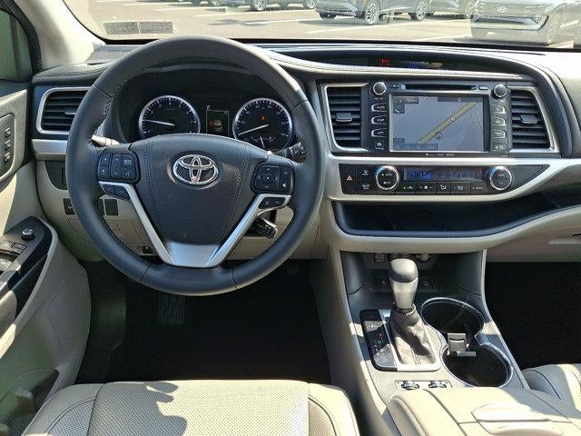 2017 Toyota Highlander Limited V6 AWD (Natl)