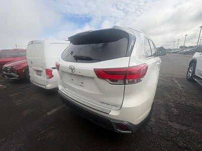 2017 Toyota Highlander Limited V6 AWD (Natl)