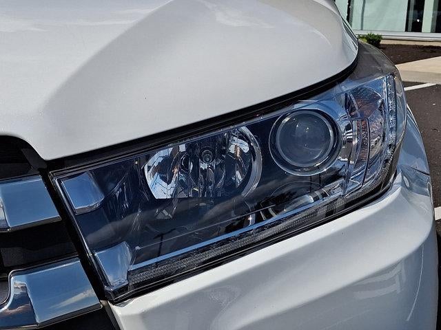 2017 Toyota Highlander Limited V6 AWD (Natl)
