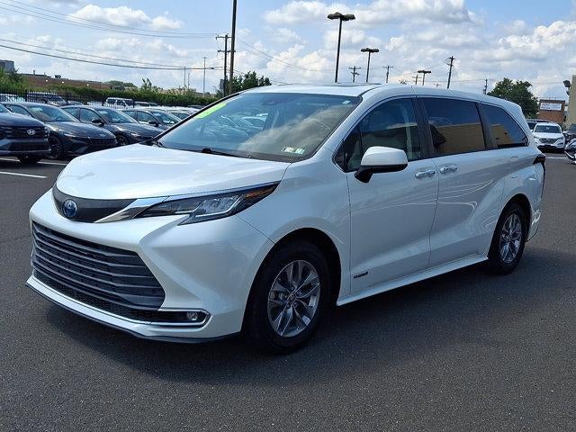 2021 Toyota Sienna XLE AWD 7-Passenger (Natl)