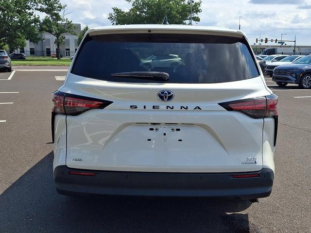2021 Toyota Sienna XLE AWD 7-Passenger (Natl)