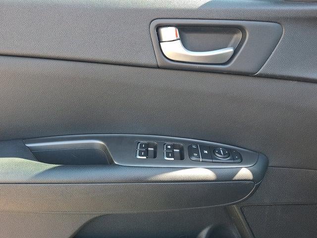 2019 Kia Optima LX Auto