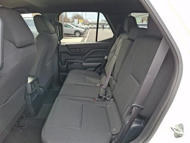 2025 Toyota 4Runner SR5 4WD (GS)