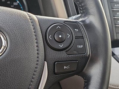 2017 Toyota RAV4 Hybrid XLE AWD (Natl)
