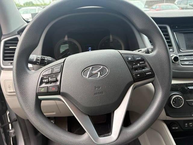 2016 Hyundai TUCSON AWD 4dr SE