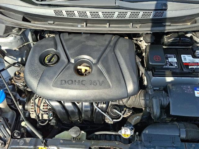 2016 Hyundai ELANTRA 4dr Sdn Auto SE