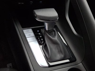2024 Hyundai ELANTRA SE IVT