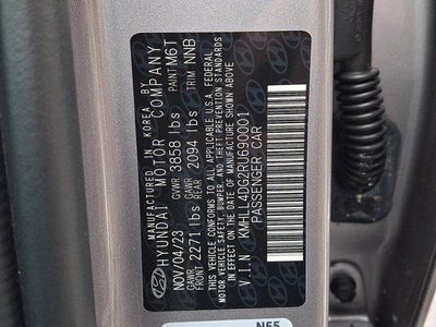 2024 Hyundai ELANTRA SE IVT