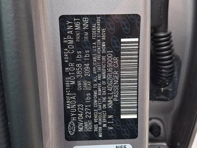 2024 Hyundai ELANTRA SE IVT