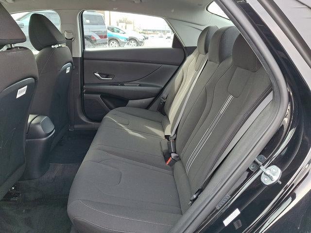 2023 Hyundai ELANTRA SEL IVT