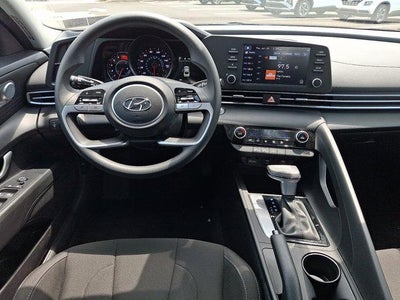 2023 Hyundai ELANTRA SEL IVT