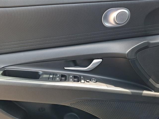 2023 Hyundai ELANTRA SEL IVT