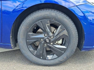 2023 Hyundai ELANTRA SEL IVT