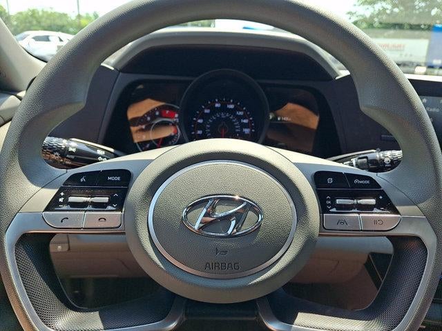 2023 Hyundai ELANTRA SEL IVT
