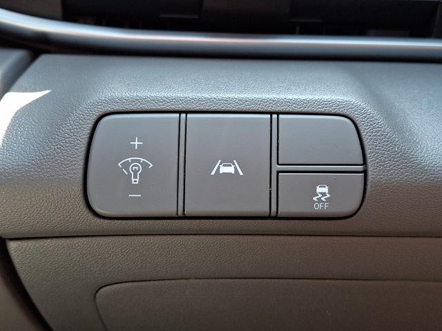 2023 Hyundai ELANTRA SEL IVT