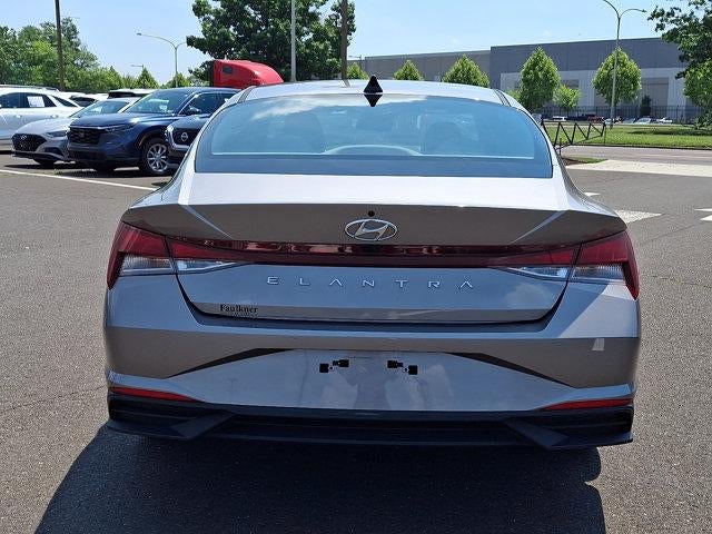 2023 Hyundai ELANTRA SEL IVT