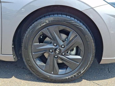 2023 Hyundai ELANTRA SEL IVT