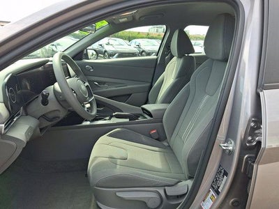 2024 Hyundai ELANTRA SEL IVT