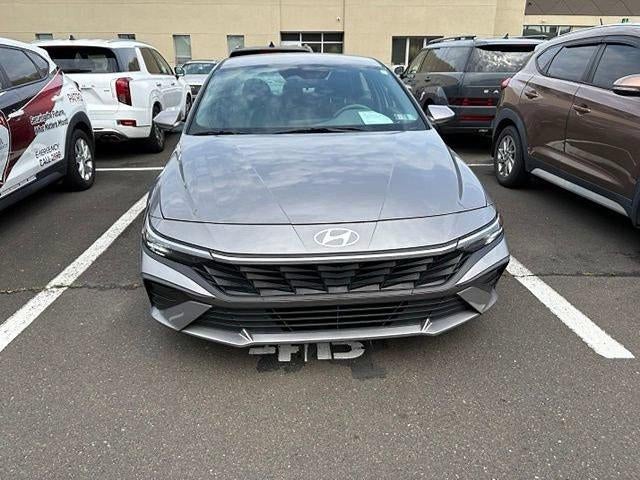 2024 Hyundai ELANTRA SEL IVT