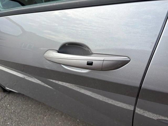 2024 Hyundai ELANTRA SEL IVT