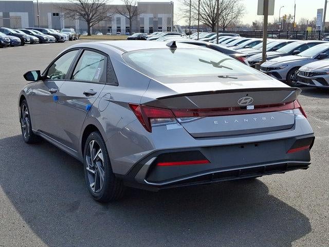 2025 Hyundai ELANTRA SEL Sport IVT