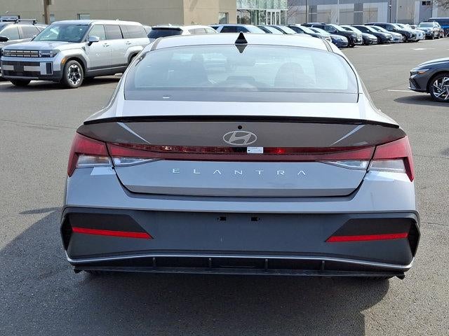 2025 Hyundai ELANTRA SEL Sport IVT