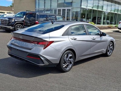 2025 Hyundai ELANTRA SEL Sport IVT