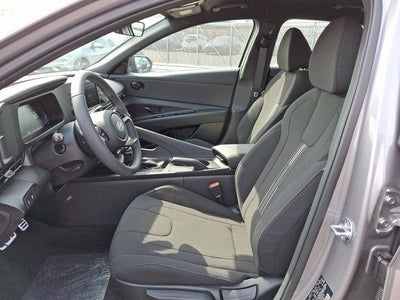 2025 Hyundai ELANTRA SEL Sport IVT