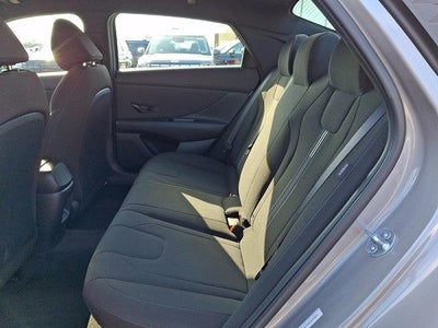 2025 Hyundai ELANTRA SEL Sport IVT