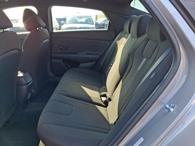 2025 Hyundai ELANTRA SEL Sport IVT