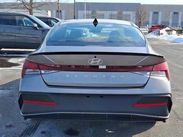 2025 Hyundai ELANTRA SEL Sport IVT