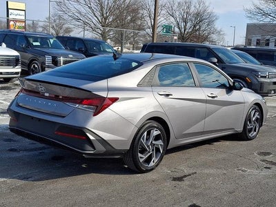 2025 Hyundai ELANTRA SEL Sport IVT