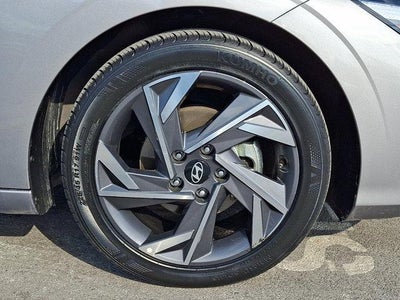 2025 Hyundai ELANTRA SEL Sport IVT
