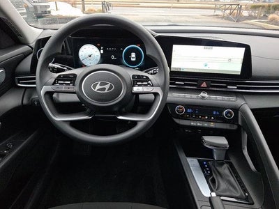 2024 Hyundai ELANTRA SEL IVT