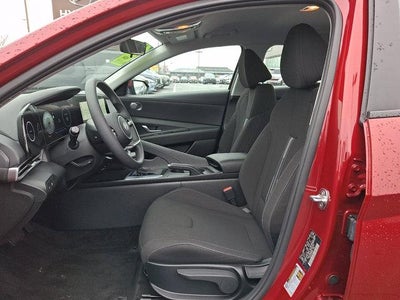 2024 Hyundai ELANTRA SEL IVT