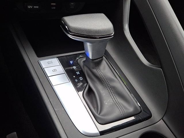 2024 Hyundai ELANTRA SEL IVT