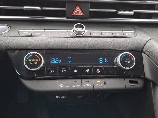 2024 Hyundai ELANTRA SEL IVT