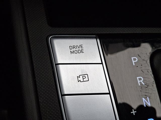 2024 Hyundai ELANTRA SEL IVT